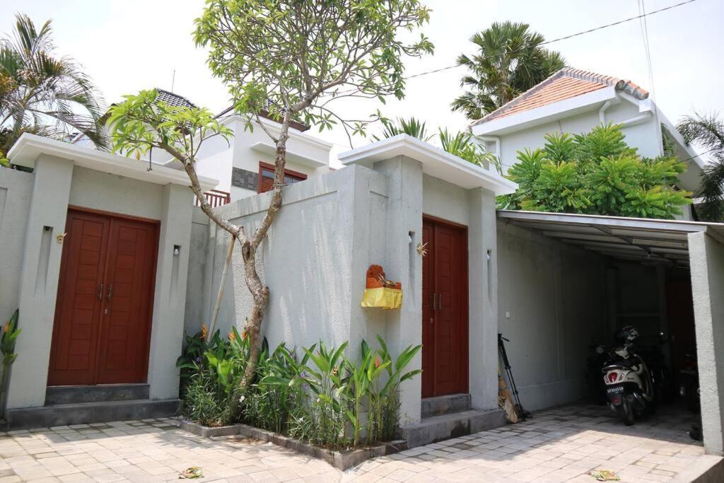 Villa Hitam Putih Legian Bali Seminyak Eksteriør bilde